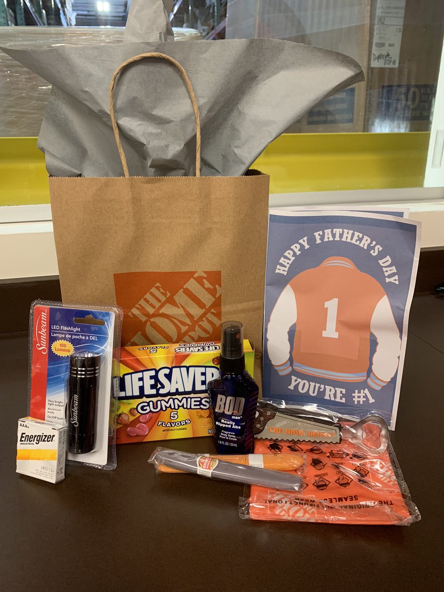 DinaTHD1997's tweet photo. Putting together little gift bags for all of our hard working dads and dads to be! We appreciate you! 🧡 (🤩 those are candy cigars 🤩) https://t.co/WmaPKhcMg2