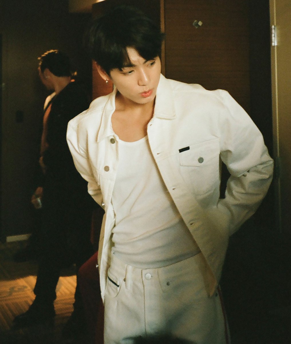 jungkook with his shirt tuck in; a thread