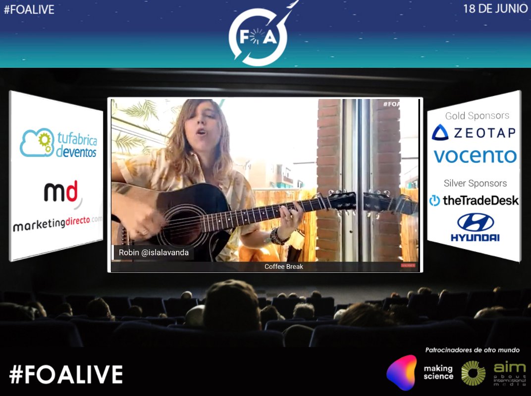 mkdirecto's tweet image. ¡Gracias por amenizar los descansos de #FOALIVE con una buena banda sonora! Cara sonriente con ojos en forma de corazón  #IslaLavanda y 
@JaMusicWeb
youtube.com/watch?v=pavqIv…