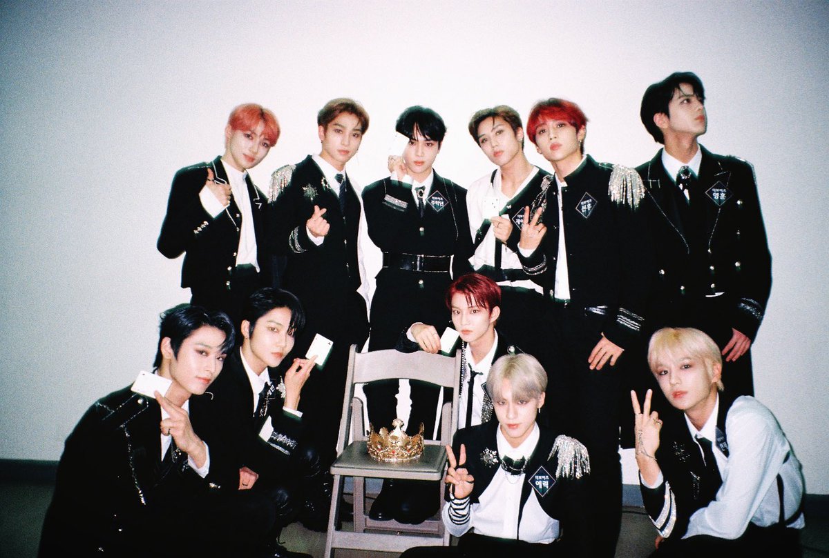 sangyeonloopz's tweet photo. so proud of The Boyz,endless talent and always giving their best <3 so proud of them and we obviously did this as a fandom too im so happy thank you The B who donated,streamed and voted <3 we all deserved this award !! #THEBOYZ @Creker_THEBOYZ @WE_THE_BOYZ #더비와_체크메이트 https://t.co/S4pD5KLQTs
