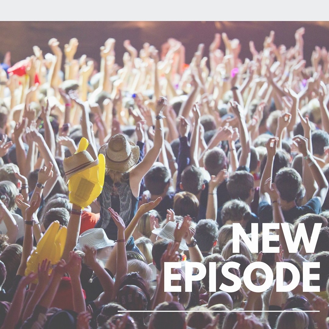 7songsetlist's tweet photo. Get on your dancing shoes, throw your hands in the air and rejoice, our first episodes are live! Listen, like, subscribe and review. Oh, and let us know your seven song setlists for #arcticmonkeys #thestrokes and #blocparty! #music #podcast #indie #alternative #rock https://t.co/pnxZ8Hd1Hg