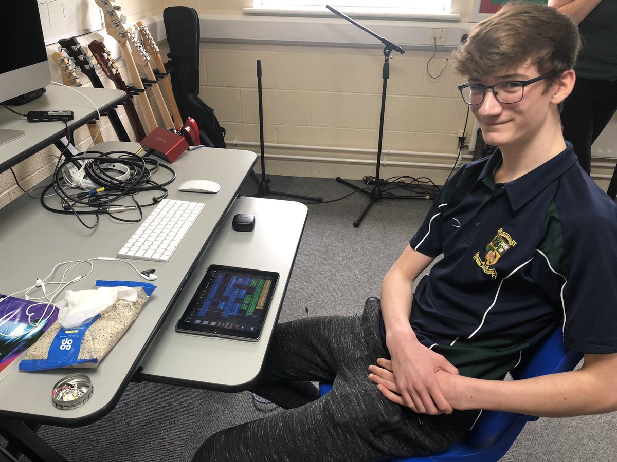 SibfordLearning's tweet photo. Year 10 GCSE music candidates working on their compositions today. Great to hear their work! #SibfordLearning #BeYouBeSibford #SibfordEducation https://t.co/WxEQct8Pb4