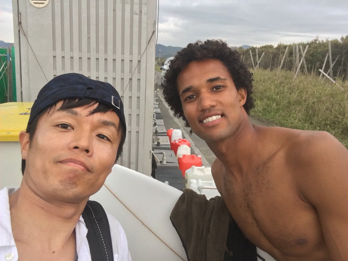 nao_carte's tweet photo. 去年の夏の思い出。
Memories of last summer.
2019 ISA World surfing games in Miyazaki.
#Michaelfebruary
ありがとうマイキー😊♪
Thank you Michael! https://t.co/NvTS7ldXbU