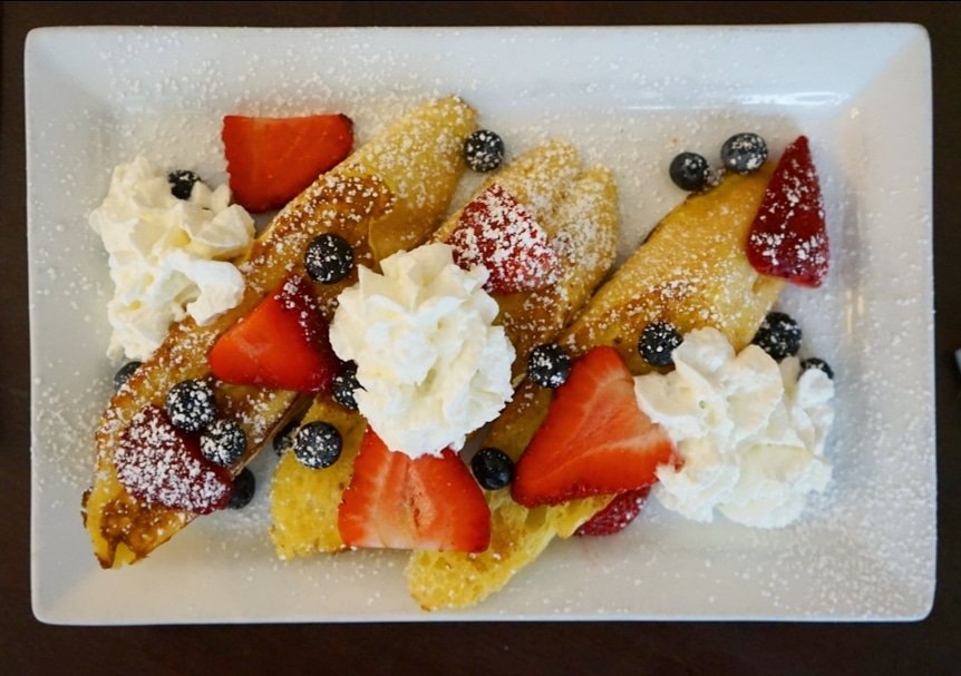 Syruprestaurant's tweet photo. Blueberries, Strawberries &amp; Whipped Cream, our Double Berry Bliss French Toast is a Syrup favorite!

https://t.co/5tk2ryaBwJ 
#syruprestaurant #denver #brunch https://t.co/hqbwVEIkQz