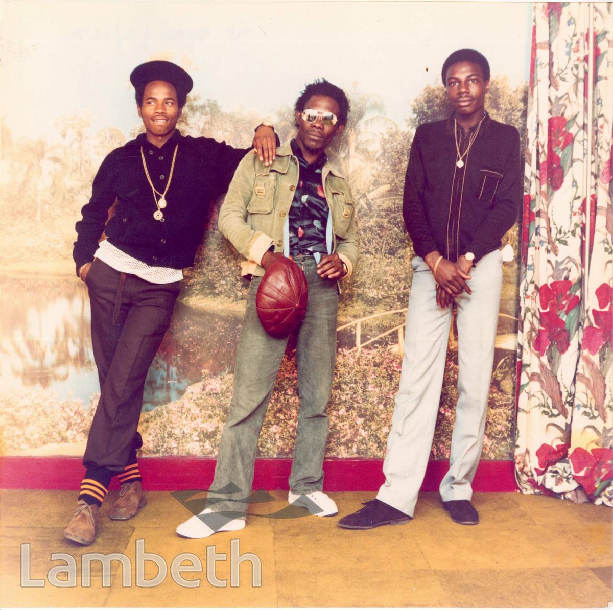 WindrushLambeth's tweet photo. In the lead up to Windrush Day 22nd June we are sharing stories about the Windrush Generation in Lambeth. We are also searching for the stories behind the pictures.
Can you help?
Photos: Harry Jacobs
#BlackBritishHistory #BlackBritishCulture #Windrush2020 #BrixtonProject https://t.co/kfJNxHHz2l