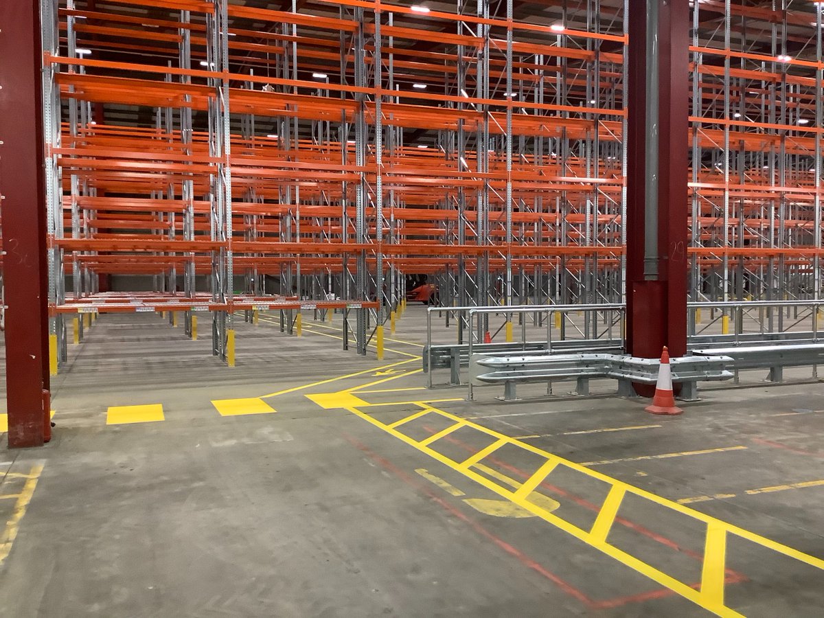 LMSHighways's tweet photo. Yet another rainy day... The perfect time to focus on internal markings!

Is anybody else a little disappointed in the lack of thunderstorms though?⛈⚡️
#lmshighways #linemarking #internalmarkings #lining #warehouse #factory #walkways #multistorey #carpark #healthandsafety https://t.co/LpbVbigFYh