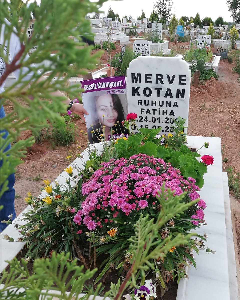 merveicinadalet's tweet photo. Mücadelemiz kazandı. Rahat uyu Merve'm..

#MerveKotanİcinAdalet https://t.co/N5koAWIOZq