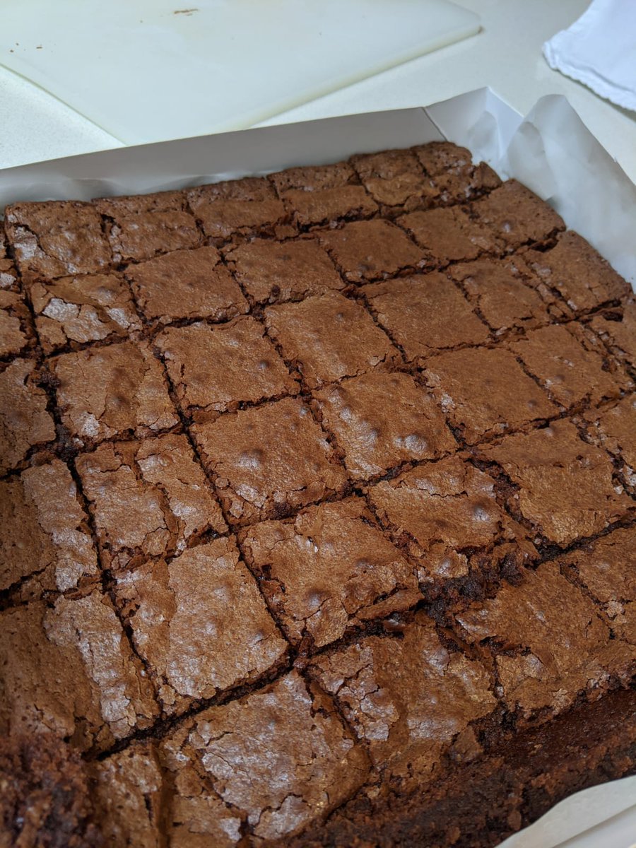 MealsWire's tweet photo. A massive thank you to our volunteer bakers, @CarolLewis101 @ShirlMorrison @lear_joanna #Maisie #Liz #Sienna #Harrie, for @HMPIsis staff. You dedication, cafe and effort is hugely appreciated by our #HiddenHeroes. @HiddenHeroes_UK #Bakesbehindthewire #communitycohesion https://t.co/SPVwDt7tA2