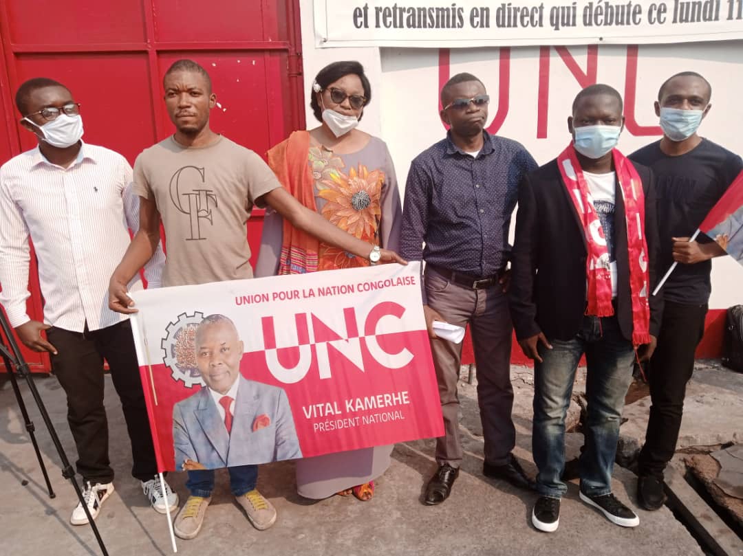 KamusakyJossar1's tweet photo. 🛑#LeCaucus UNC #GrandKatanga vient de faire sa déclaration politique soutenant son Président National, le Dr. #VitalKamerhe et par la même occasion le Caucus UNC Grand Katanga a exigé la libération immédiate et sans condition de son Président National victime d'un acharnement. https://t.co/pkkpLncYWL