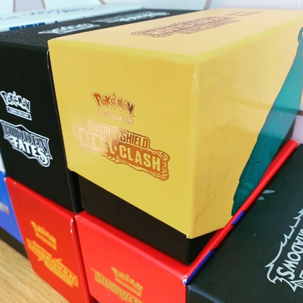 TheElecGamer10's tweet photo. Who else loves an elite trainer box? Cant wait for the next one! #pokemon #tcg #trainerbox https://t.co/c7R2wkkdij https://t.co/DnQ16dMDjD