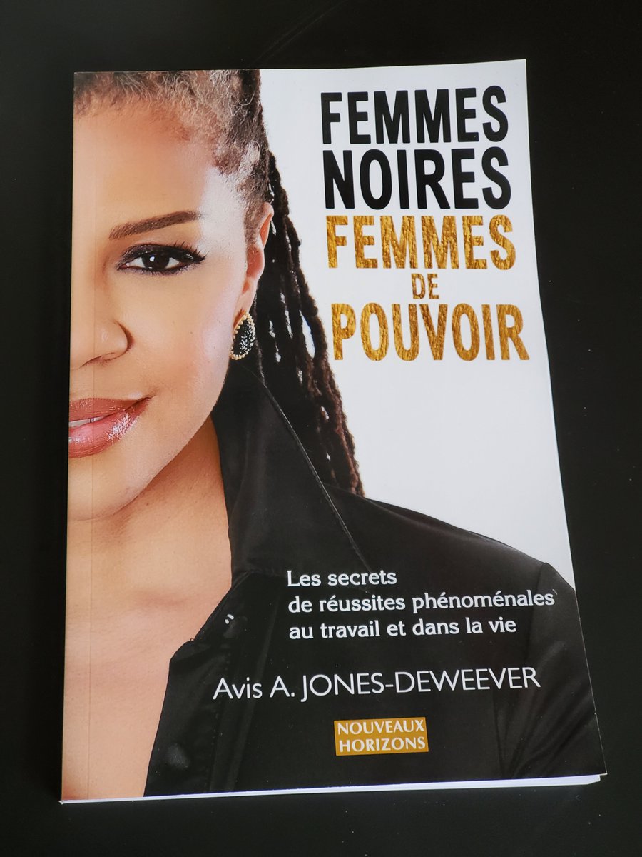 "Les femmes noires sont des leaders nés. Nous sommes la colonne vertébrale de nos communautés, un pilier essentiel de nos foyers et, depuis longtemps, à bien des égards, le lubrifiant du moteur de changement qui transforme les pays."
#LecteurNH #livre #NouveauxHorizons
4.500 frs