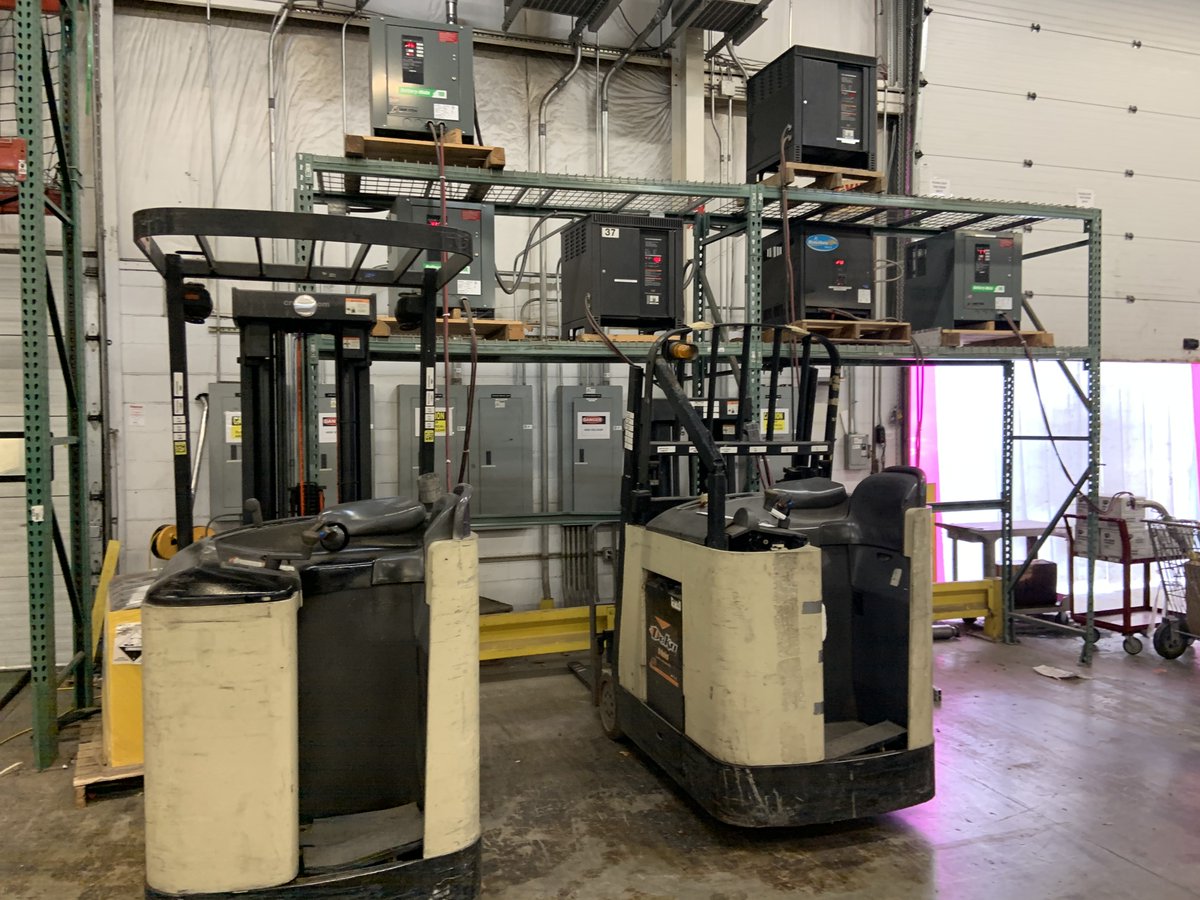 LiquidAssetPart's tweet photo. @advanceauto online auction ends June 23!
View auction: https://t.co/PHsAQv4Qe8

Pallet Racking, Storage Shelving, Self-Supported Mezzanine, Conveyor, Rolling Stock Carts, Lift Equipment, Battery Chargers, IT Equipment, Material Handling Equipment &amp; Much More!
#auction #autoparts https://t.co/S06qetknBS
