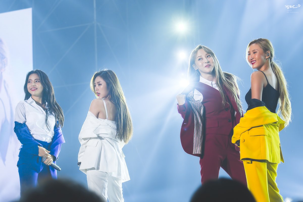 lampas__'s tweet photo. 지나간 우리도, 앞으로의 우리도
대체할 수 있는 것은 없어

6주년 축하해, 마마무!

#THANKU_619
#마마무6주년축하해 https://t.co/ZKVIgqRGau