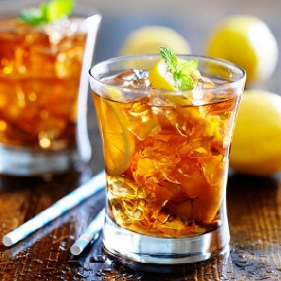 ReddyIce's tweet photo. Let's talk combos! 🤤 What is your favorite dish to pair with a glass of #iced tea? Let us know in the comments below.
#refreshing #icedtea #icetea #cubedice #buyice #getice #icecold #icecubes #packagedice https://t.co/tLAqFEEYt1