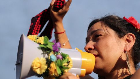 wef_es's tweet photo. En todo el mundo, las mujeres tienen menos derechos que los hombres - y COVID-19 lo está empeorando
https://t.co/EXDQHC05pA https://t.co/pQiG8wAYxb