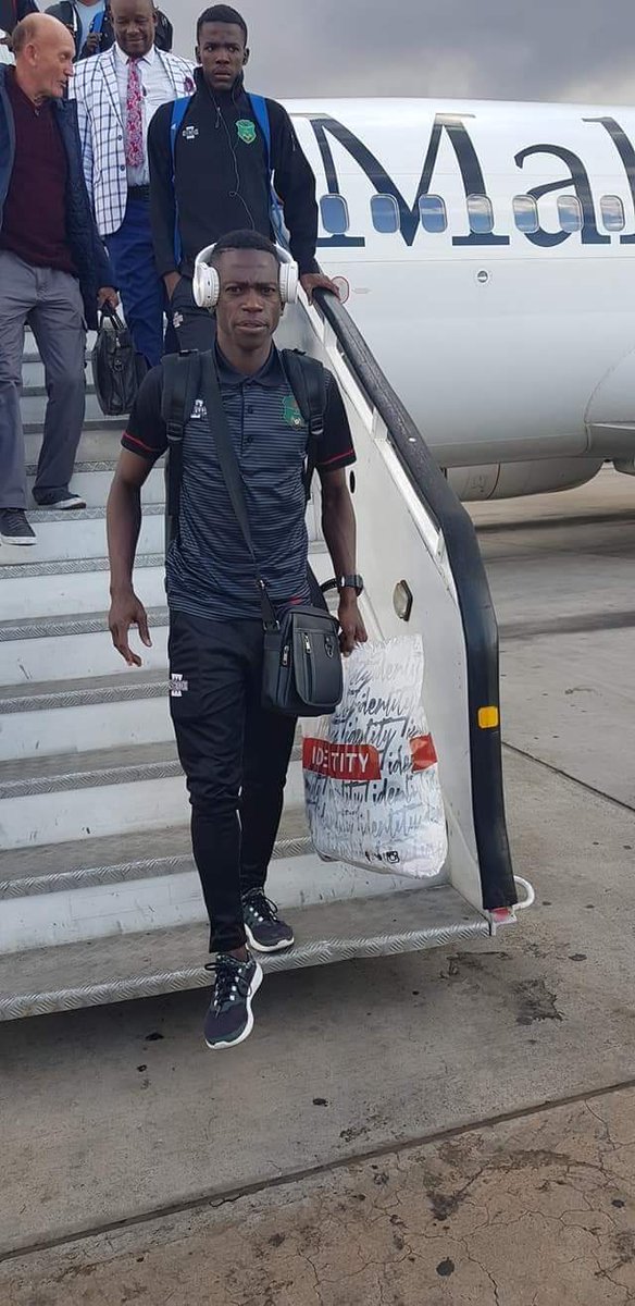 IsaDiApparel's tweet photo. 🌍⚽ Coming back like... 🇲🇼🔥#TeamIsaDi #winterdrip https://t.co/zYN399Joi9