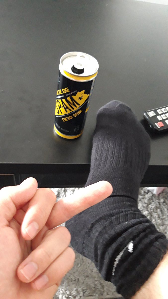 Hunter11master's tweet photo. Wo sind die geilen Zahlschweine??? https://t.co/SnrY721Uib