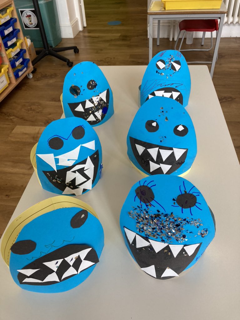 Miss Burrows tweet media