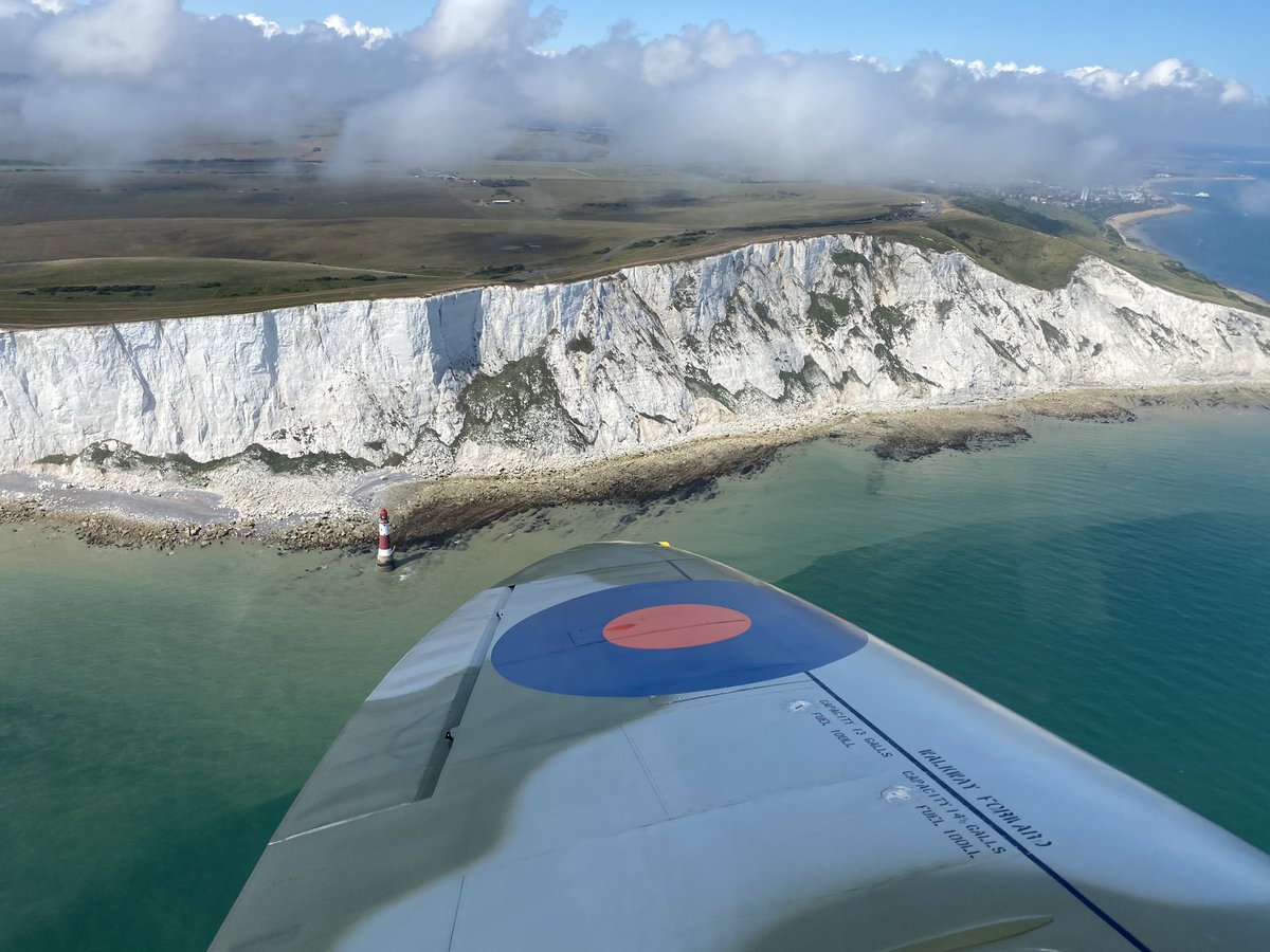 So sad to hear of Dame Vera Lynn’s passing...just dipped a wing over her house in tribute on the way to Beachy Head. #VeraLynn #ForcesSweetheart #RIP