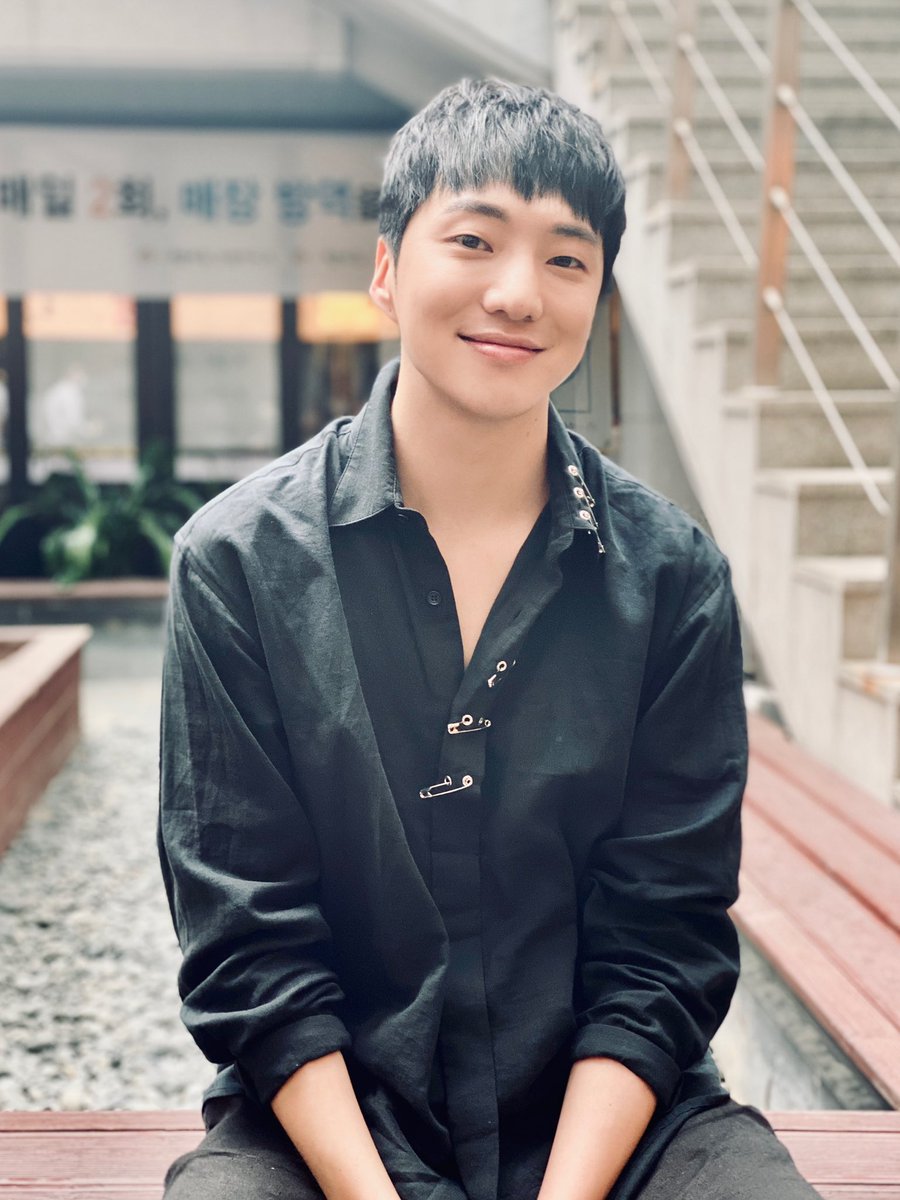 SecretGardenDBB's tweet photo. He's the most hardworking person I know..making music at every time possible,updates sns almost everyday,protects Winner's image, does a lot during promo scheds, seeks opportunities by himself..the list goes on.

It's #Yoon's time🙏
#와이지_강승윤솔로_피드백해

#강승윤 #SEUNGYOON https://t.co/wLnZjqXaUF