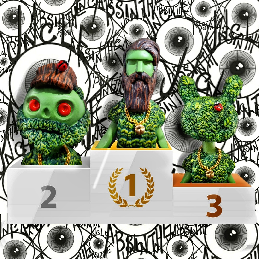 UncleAbsinthe's tweet image. We have a wiener! Looks like you guys love the OG @whereschappell head that I customised.....it's because it looks like me right!? 😂

 #uncleabsinthe #kidrobot #whereschappell  #dunny #ttc #koncretehaze #custom #thegreenmandem #greenman #designertoys #art  #love #ladybird