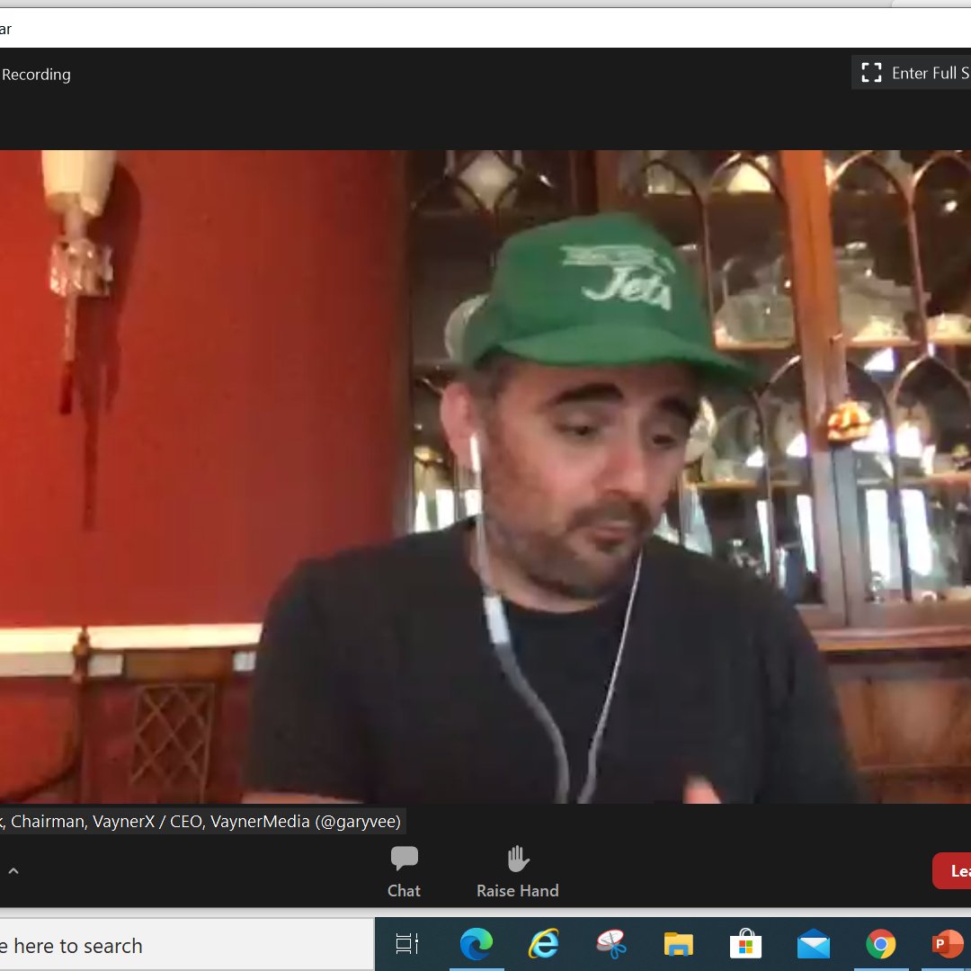 ms_cader's tweet photo. "Youtube, is literally how I learned my whole life" @garyvee #marketingforthenow @TeamGaryVee https://t.co/wX5vWI5N8d