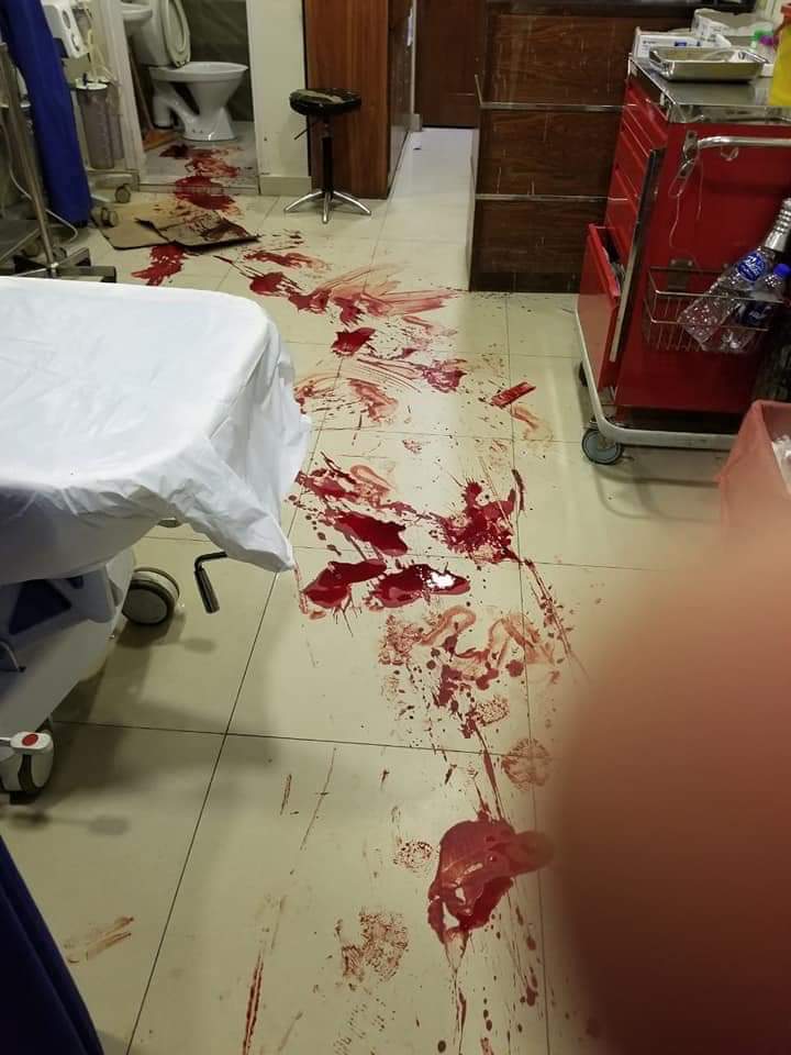 saniafayazmemon's tweet photo. NICVD attacked last night...
Doctor on duty injured..
RIP HUMANITY 

#killcovidnotdrs https://t.co/mRK4Wo4eJi