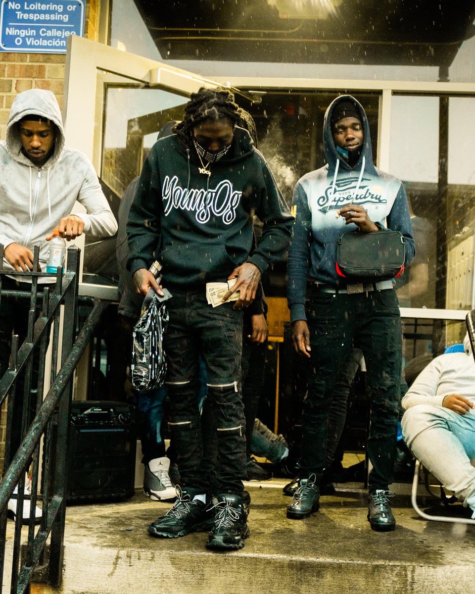 1bankrollshawty's tweet photo. Can’t Rush Greatness🌟 You gotta be Patient⏰ You know you goin Shine💫 📸 @ItsUncleCurt https://t.co/cWEQAzpFeW