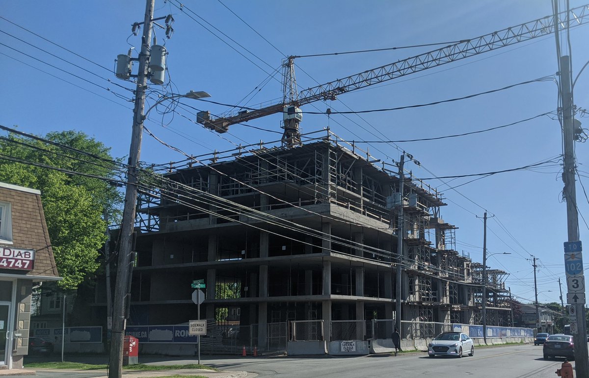 DevelopmentDuff's tweet image. Photo Update: 2586 Beech St.  (Chebucto Rd / Beech St/ Elm St) #Halifax