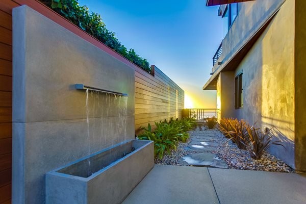 RealtorsWatne's tweet photo. Try a concrete water feature to transform your outdoor space and make it more appealing to #homebuyers. #homestaging  https://t.co/ArnylR3mYz https://t.co/d3f9ZqX5Nc