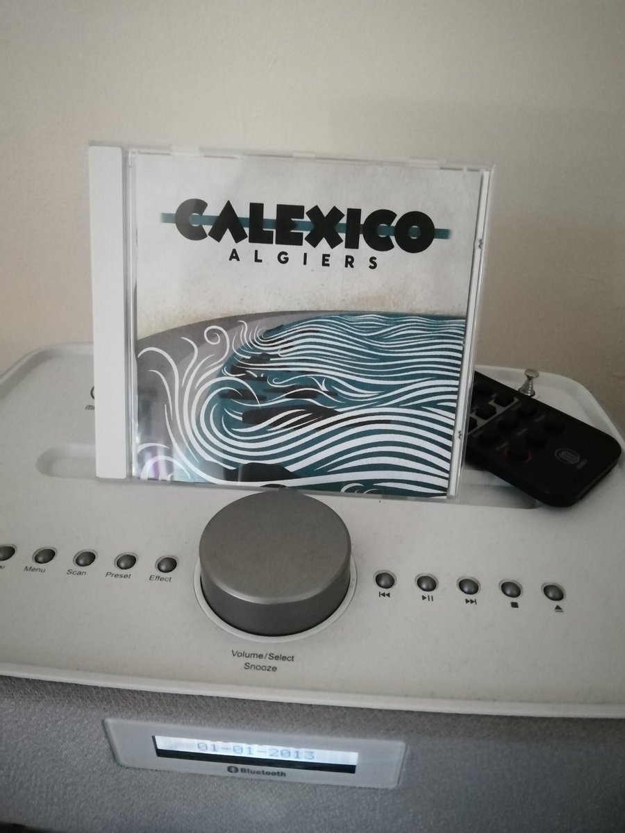 Denise_Tench's tweet image. Today&apos;s #codingsoundtrack is Algiers by @casadecalexico - I love everything about it, from the lino print-esque cover art to its lonesome Spanish guitar strums, dusting of Mariachi and brass crescendos that build and smash around iconic lead vocals. 💜 Much love Calexico.