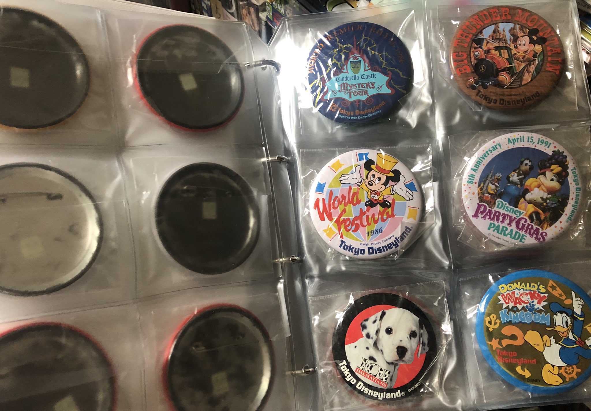わっきー 0eninoro3 キャンドゥも少しありますよね セリアは缶バッジの収納リフィルに缶バッジ保護ケース 自作缶バッジキット コースター うちわなど多種多様にあります 画像は缶バッジ収納リフィルとコースター用のファイルに入れたpptのステッカー