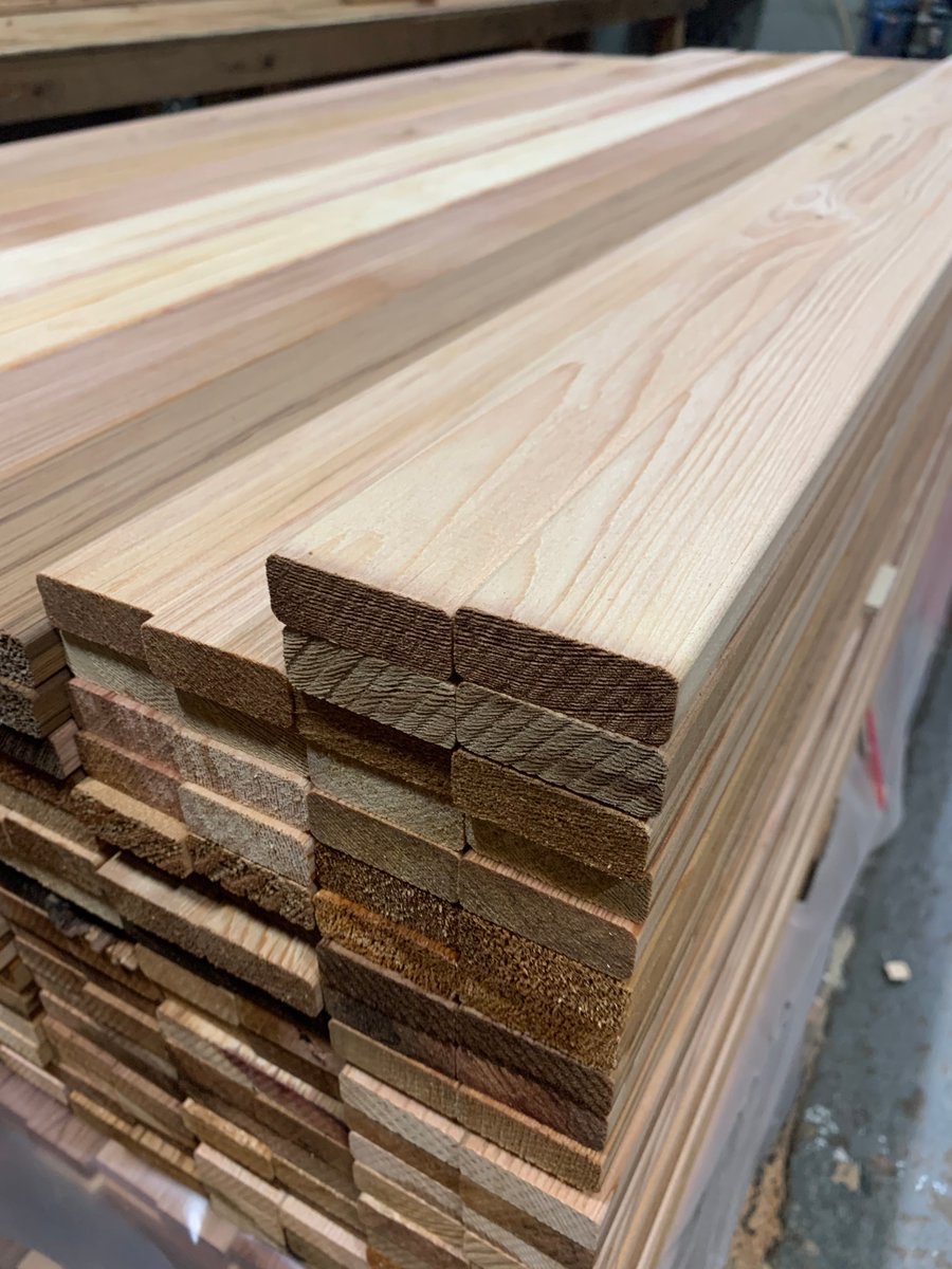 ProwoodLtd's tweet photo. Stunning 18x44 R4C western red cedar fencing batten on its way to our valued customers. UK distribution through our partners, direct to site.

Message for further information. https://t.co/tv1Xzek8vu