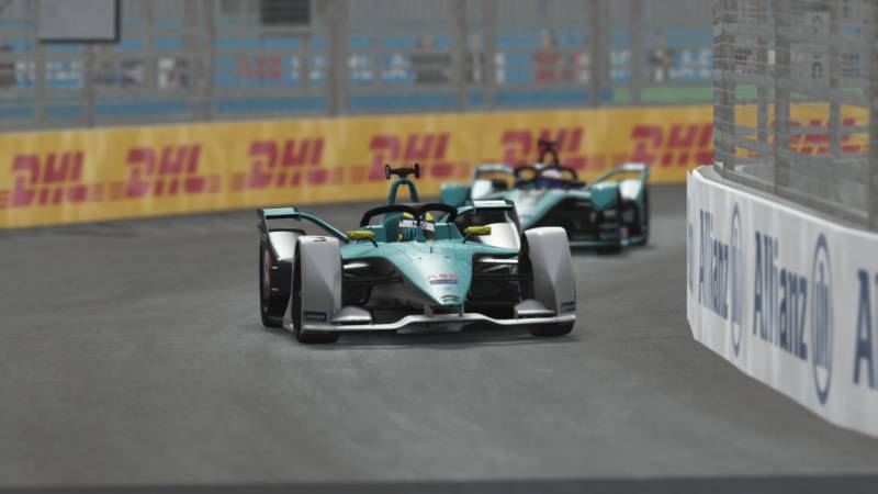 FormulaEZone's tweet photo. We have hit the Go Live button on twitch. We are streaming Rfactor 2 with #RaceAtHomechallenge sim racers racing around New York. 

Watch the stream here
https://t.co/pmFIEluUsW

#ABBFormulaE #twitch #eSports https://t.co/Iq0pkCuVWy
