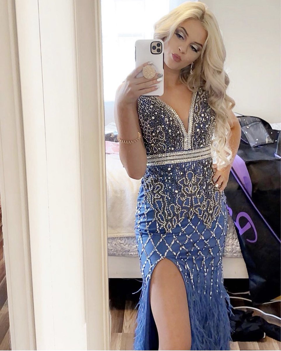 JaszCouture's tweet photo. ✨Looking stunning in our #Jasz dress @cierrajames1 slayed prom! 💗
.
.
🎀Dress Purchased from: @barbiesformals
.
.
💅🏼Photos courtesy of: @cierrajames1 https://t.co/3TlpE65jLj