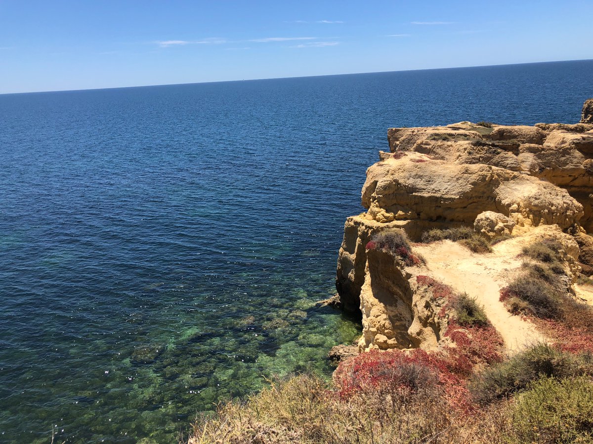 _lulublue_'s tweet photo. #PraiaDoCastelo #CastleBeach #Albufeira #Algarve https://t.co/0QnPa0D4LI