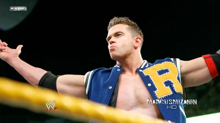 instylejackets's tweet photo. "Alex Riley Varsity Vest"

Order at: https://t.co/Kl38X3JEbY

#wrestlers #fighters #boxers #WWE #AlexRiley #mensfashion #varsityvest #instadaily #fashion #fashionista #stylish #celebrity #champions #fleece #outfits #outerwear #instylejackets https://t.co/tSiCRf0rnk