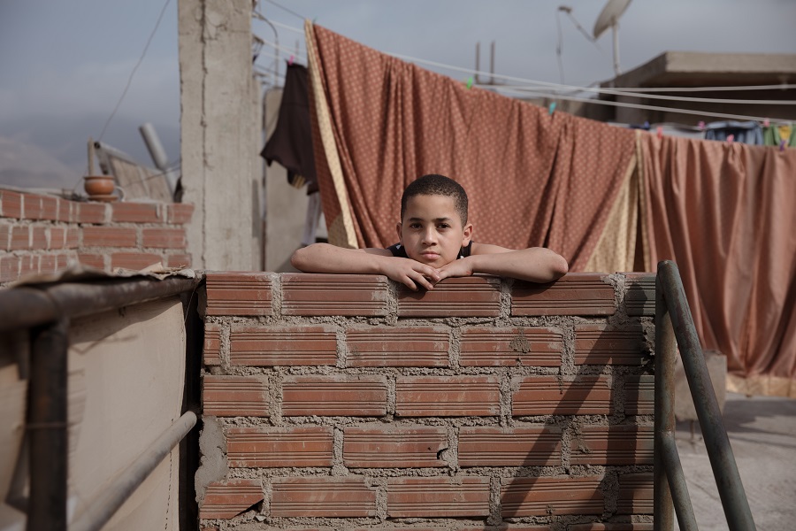 SaveChildrenLAC's tweet photo. More than half of the world’s refugees are children. Did you know that 3.7 million refugee children have no access to education? What would you tell them? Write a message for the #WorldRefugeeDay using the hashtag #MyRightsTravelwithMe 
@savechcolombia @save_children https://t.co/ppqdr3Qkiv