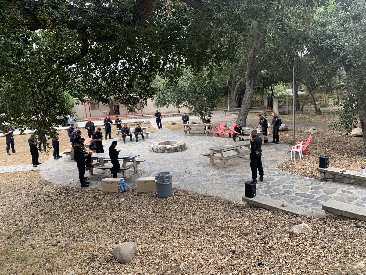 JhawkFire's tweet image. Proud to be part of @LACOFD chief officer day 3 #CommandTraining. Camp 2. Committed chiefs. Exec leadership provided. @LACoFDPIO @local1014