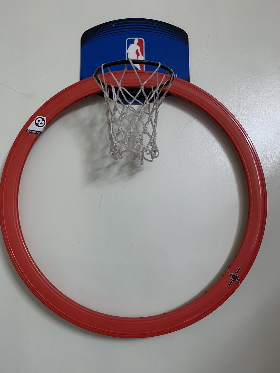 sepedabekassibos tweet media