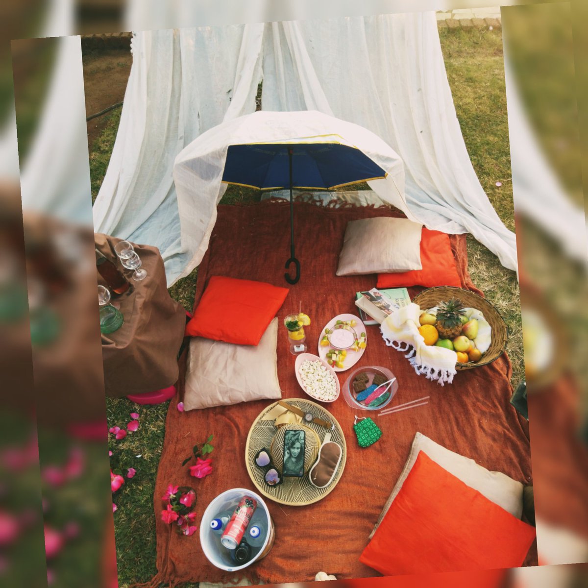mahlangu_euclid's tweet photo. @sportsceneSA @adidasZA @adidasZA, Lockdown made me realise that family is important ❤
I created home picnics with the kids. We made quarantine life fun!😎 Priceless🙏
 #NotOnTheStreets #Poweredbyadidasxsportscene https://t.co/Ang1PXOSS0