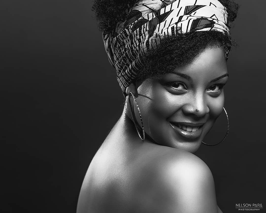 sesión con la extraordinaria cantante cubana, <a href="/LietaLaVoz/">Lieta Molinet La Voz</a> . Ella es parte del reparto del El Rey León De la Gran Vía madrileña.  Quien de vosotros han visto el show ?