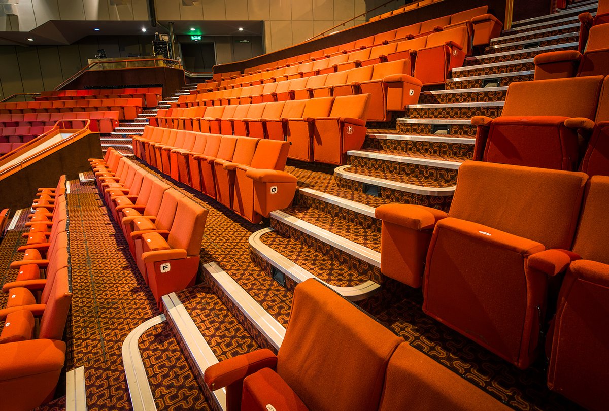 Remember, remember, the Quantum QSMS measure service is available to book.

>> FREE site measures
>> Ready to fit stair nosings (or entrance matting) 
>> Fully Covid-19 safe team 

BOOK TODAY: quantumprofilesystems.com/en/quantum-ser…

#stairs #stairnosing #stairedging