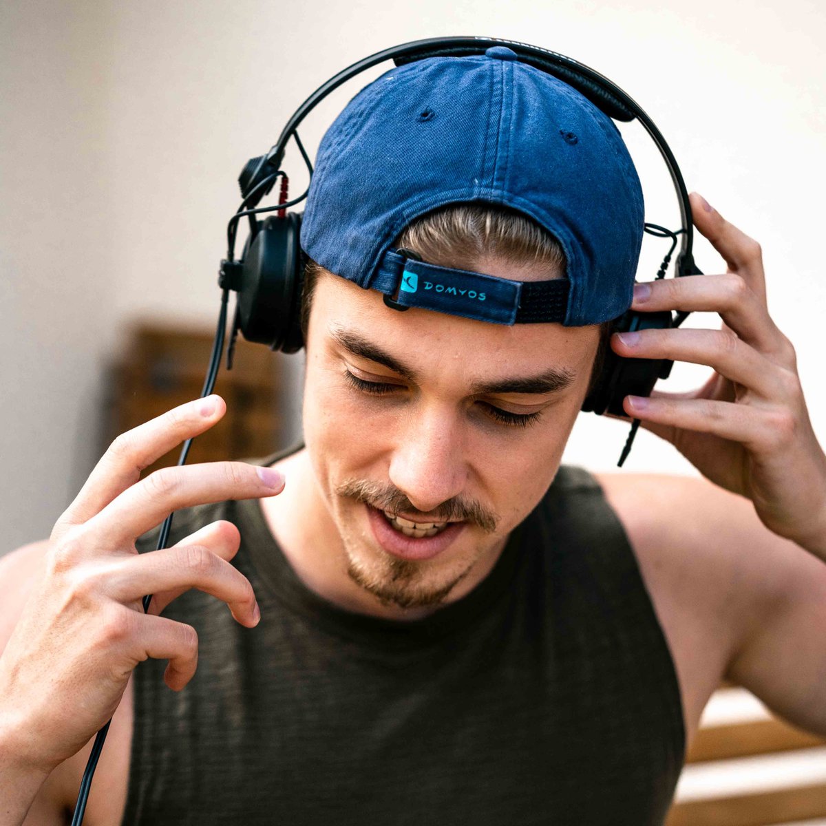 iamakemusic's tweet photo. New things are coming 😁🤙🧢🎧 #music #rapmusic #trapmusic #Producer #portrait 
https://t.co/dRiRs7ipY4 https://t.co/CgqCsqsFIe