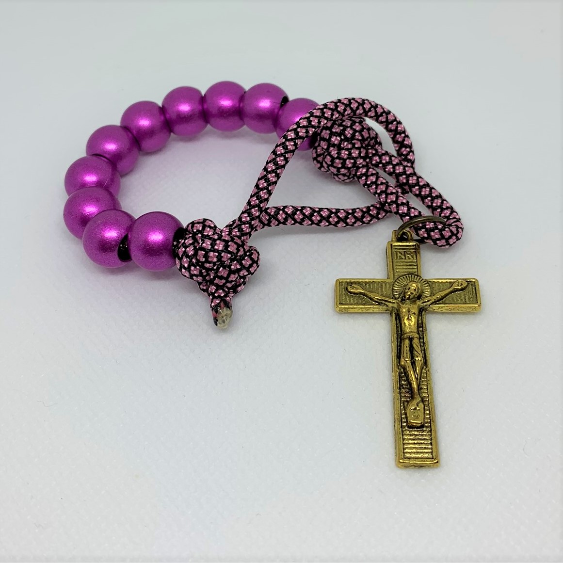VRosaries's tweet photo. Sometimes, you need a rosary that will work in Stealth Mode. https://t.co/AMPQanezCd