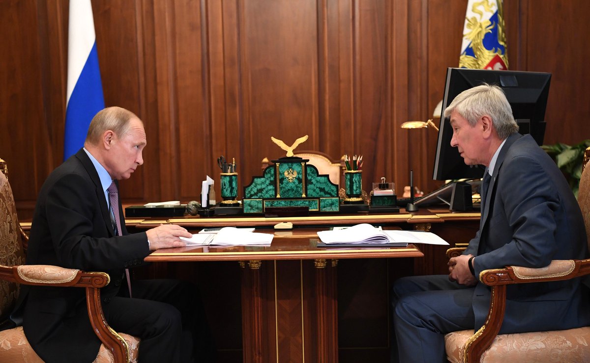 KremlinRussia_E's tweet photo. Vladimir Putin had a working meeting with Director of the Federal Financial Monitoring Service Yury Chikhanchin https://t.co/R3gQ97aePE https://t.co/FBJdCG9VS6