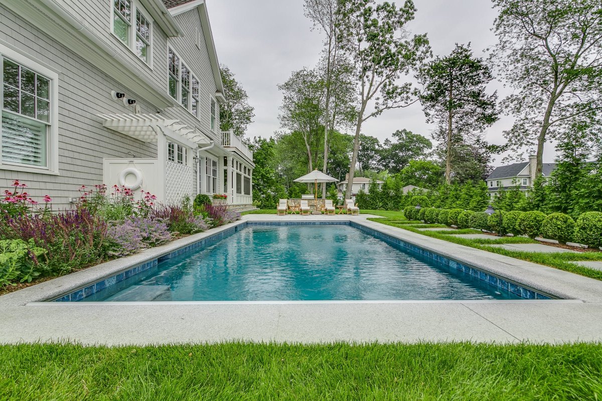 homedesignct's tweet image. The backyard; Summer 2020 vacation spot.

Plan # 9986-U-L  |  4243 Sq ft  |  4 Beds | 4.5 baths
homedesigningservice.com/9986-u-portfol…

HOUSE DESIGN: Home Designing Service, Ltd
BUILD: Atlas Construction Co
POOL DESIGN: Other

#cthomebuilder #ctbuilder #houseplans #floorplans #buildingourhome