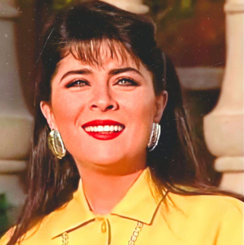 van_dutra18's tweet photo. A veces no se puede explicar con tantas palabras lo que se ve en una persona, es simplemente la forma en que te hace sentir y nadie más puede hacerlo... 💛
Gracias por existir @victoriaruffo31 https://t.co/cNj2YthjRw