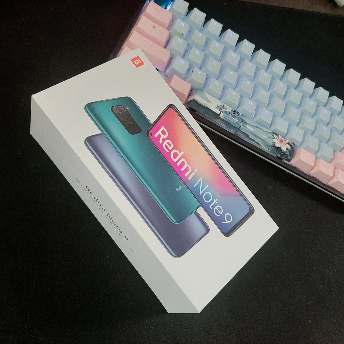 CHOWH1_'s tweet photo. Première OP demain matin en live pour @XiaomiFrance ! Un grand merci pour le Redmi Note 9 🙌
#RedmiNote9 #pocophoneF2pro https://t.co/HlT8YsC7Wp