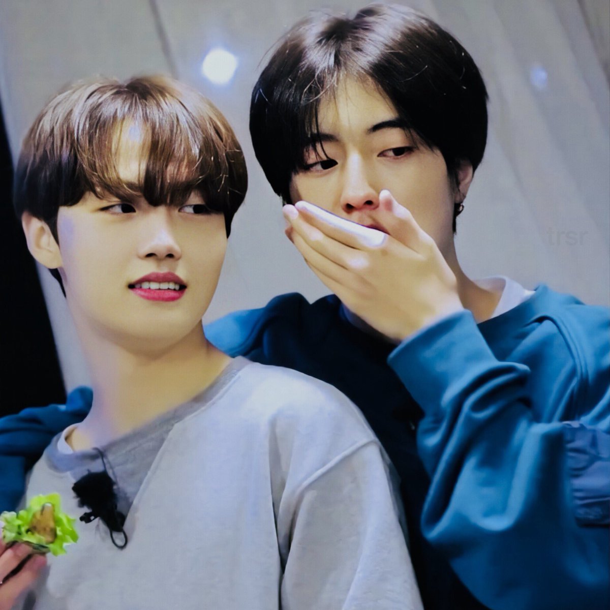 TRSR_HQ's tweet photo. 200703 #DOYOUNG #HARUTO T-MAP EP. 25 #트레저 #TREASURE @treasuremembers https://t.co/NOhYezzbuX